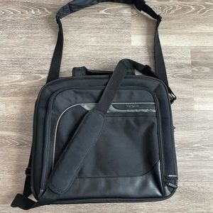 Targus Black Laptop Messenger Bag